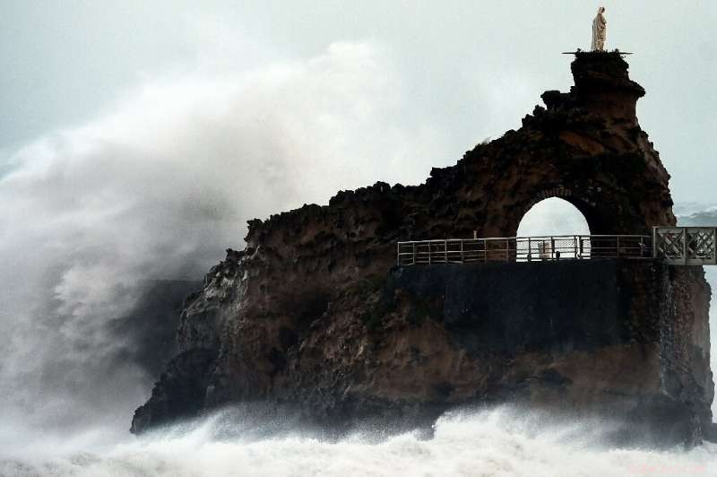 Storm Amélie Rips Through Southern France, Wreaking Havoc with Violent Winds and Heavy Rain