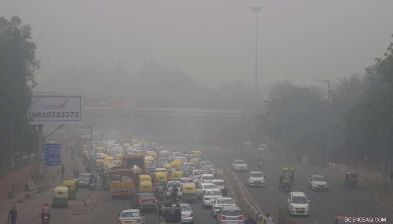 Delhi Implements Odd‑Even Vehicle Ban to Combat Air Pollution