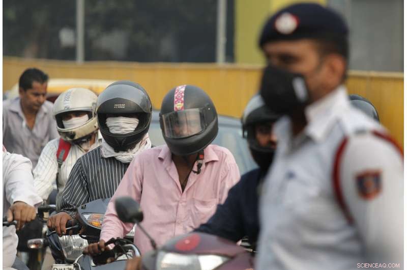 Delhi Implements Odd‑Even Vehicle Ban to Combat Air Pollution