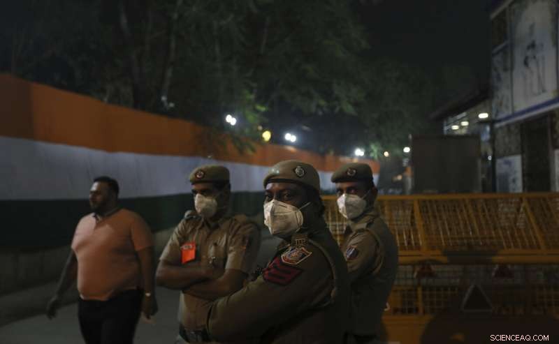 Delhi Implements Odd‑Even Vehicle Ban to Combat Air Pollution