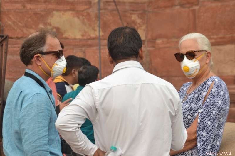 India s Supreme Court Orders Nationwide Ban on Stubble Burning Amid Delhi s Severe Smog Crisis