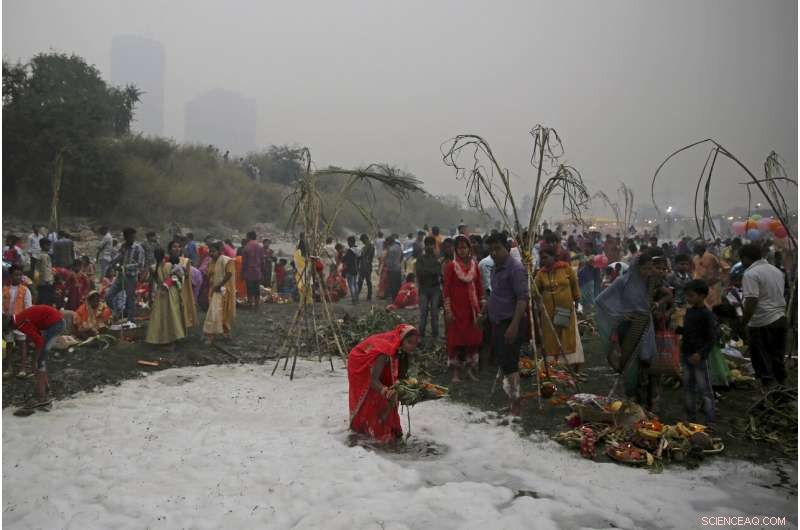 New Delhi Schools Reopen as Air Quality Improves