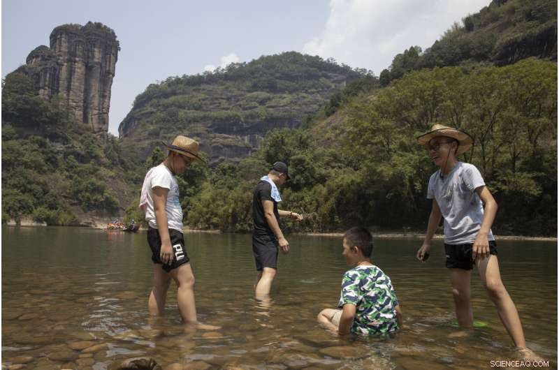 China Plans Yellowstone‑Style Conservation on the Tibetan Plateau