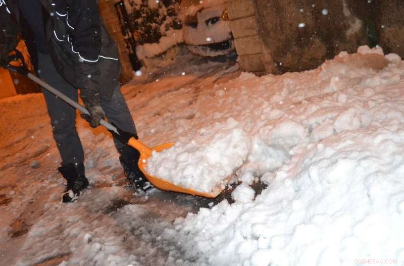 Heavy Snow in France: One Fatality, 300,000 Homes Lose Power