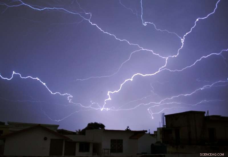 18 Lightning Strikes Claim Lives in Pakistan s Thar Desert During Deadly Night