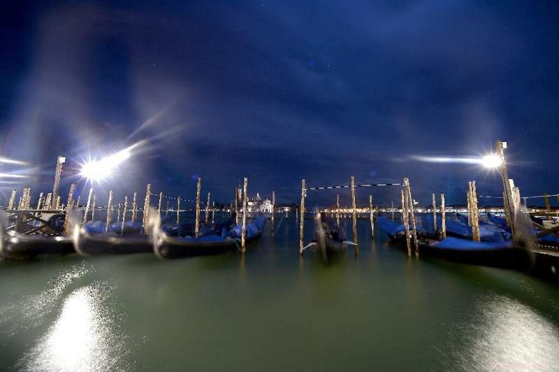 Venice Prepares for Additional Flooding and Strong Winds Amid Rising Tides