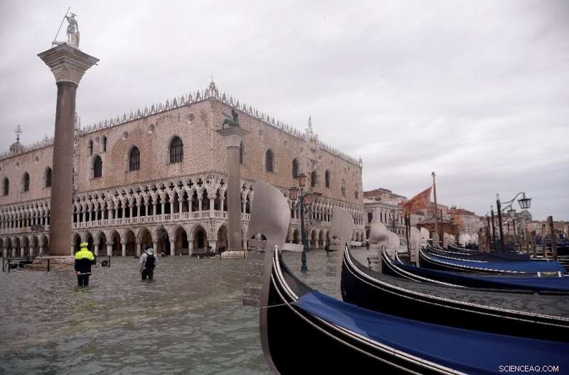 Venice Prepares for Additional Flooding and Strong Winds Amid Rising Tides