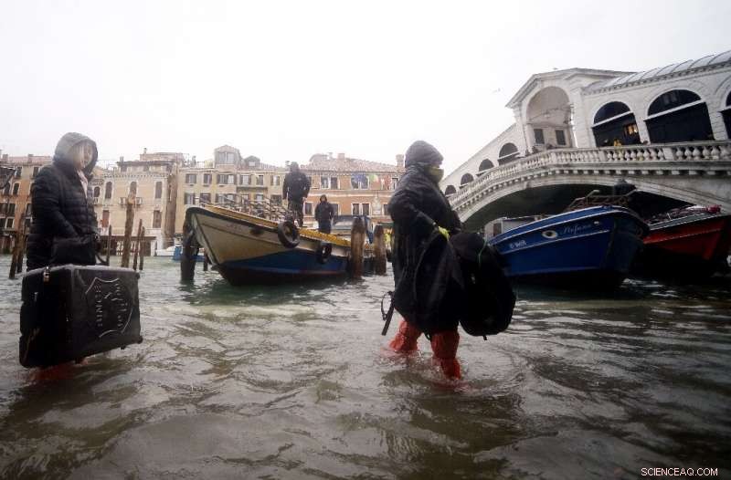 Venice Prepares for Additional Flooding and Strong Winds Amid Rising Tides