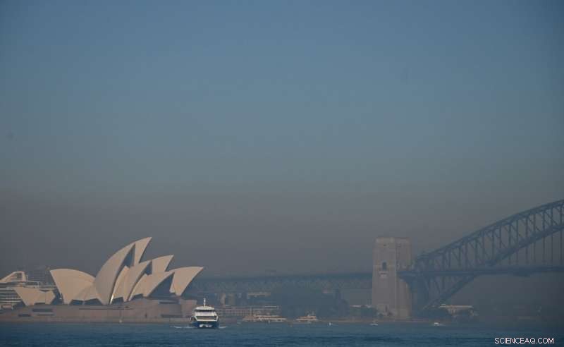 Sydney Covered in Smoke Haze Amid Rising Bushfire Threat