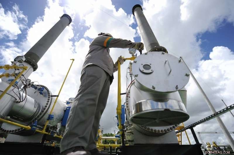Natural Gas: Uncertain Role in Climate Change Strategies