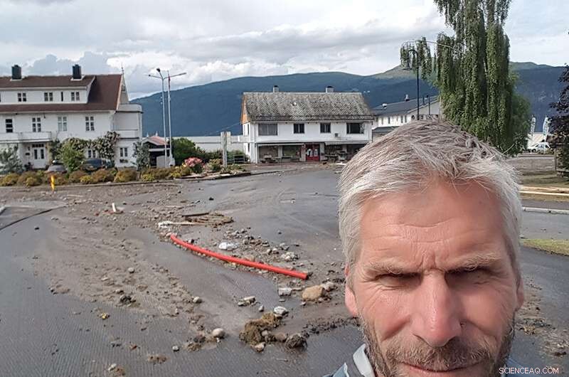 Leveraging Video Simulations to Mitigate Flood Damage