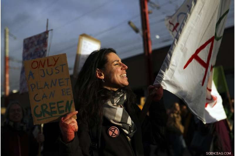 Urgency Rises as Science Warnings and US Retrenchment Intensify UN Climate Negotiations