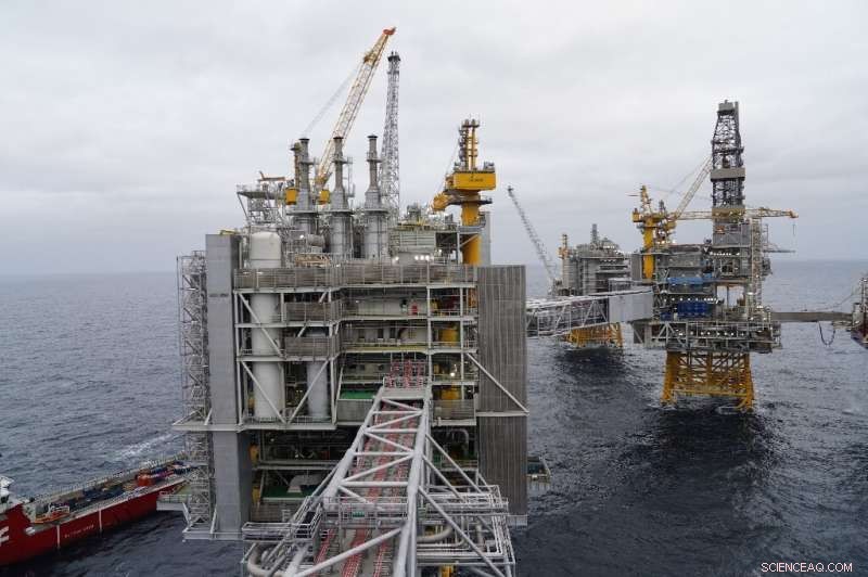 Norway s Mammoth Oil Field to Revitalize Continental Shelf Industry