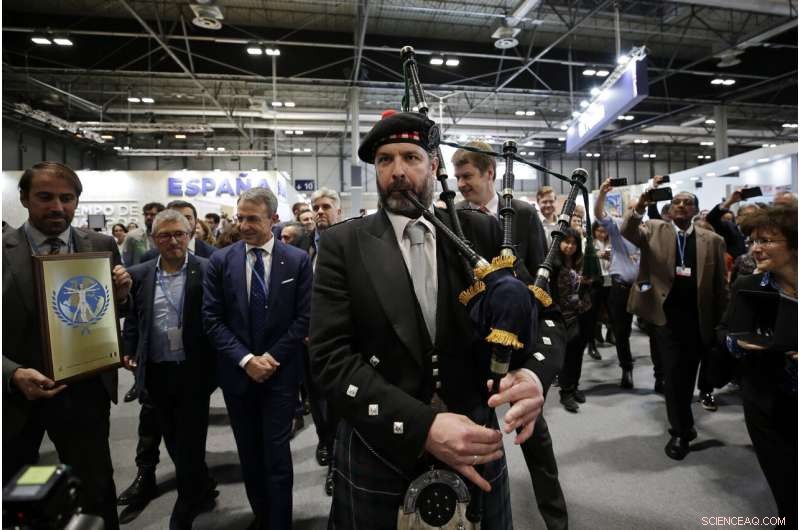 Climate Negotiations Drag Into Overtime as Critical Issues Remain Unresolved