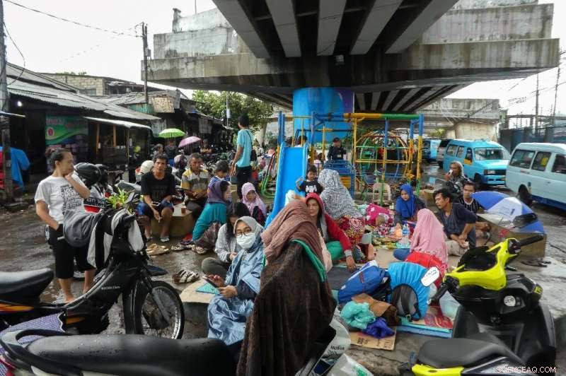 Nine Fatalities Reported as Jakarta Faces Record New Year Flooding – Update