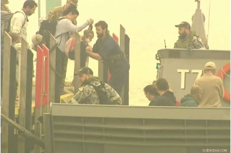 Severe Weather Amplifies Australia s Fire Danger