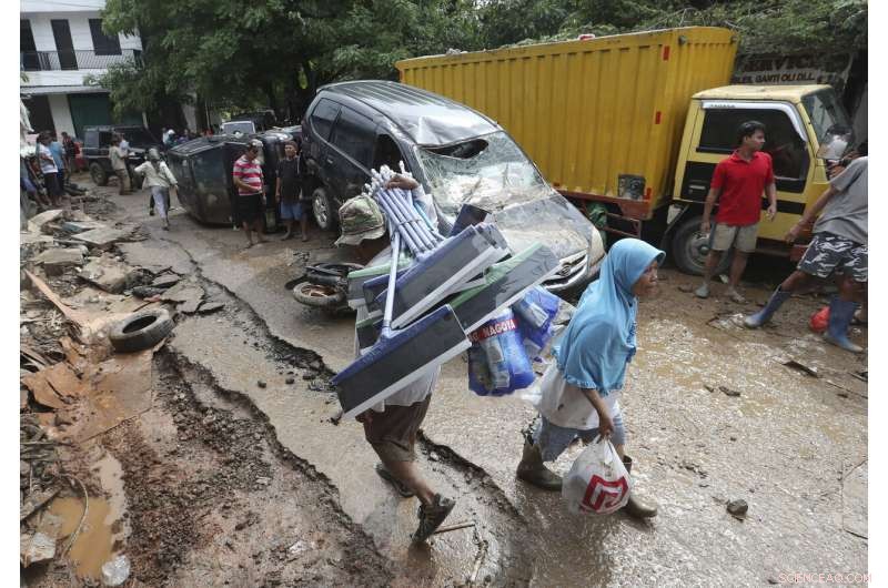 Jakarta Suffers 60 Fatalities in Landslides and Flash Floods