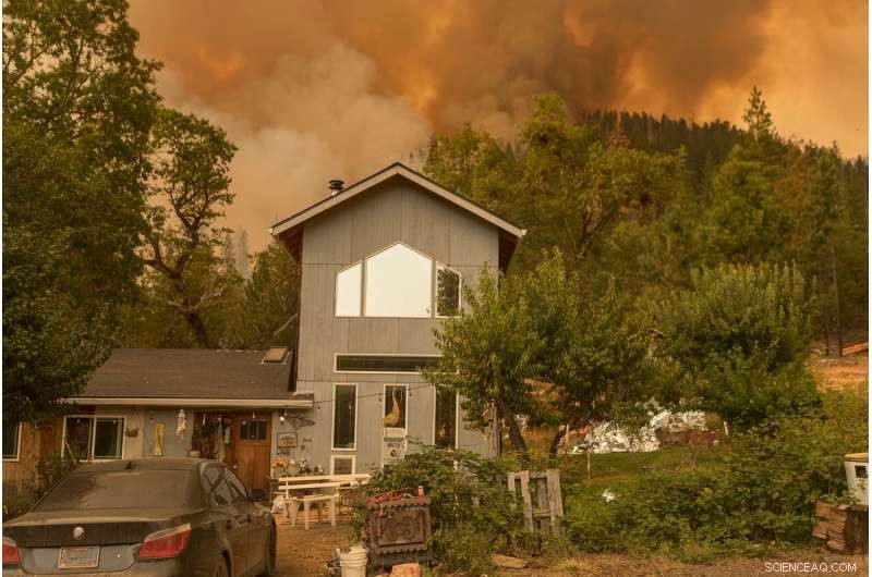 New Research Empowers Land Managers to Adopt Risk-Analysis Strategies for Modern Wildfire Challenges