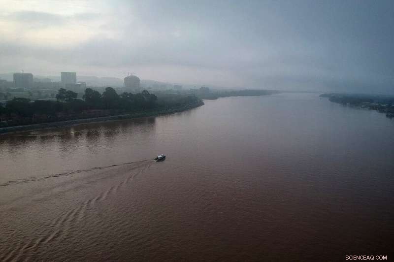 Asia s Great Rivers Threatened: Climate Crisis and Pollution Endanger Billions