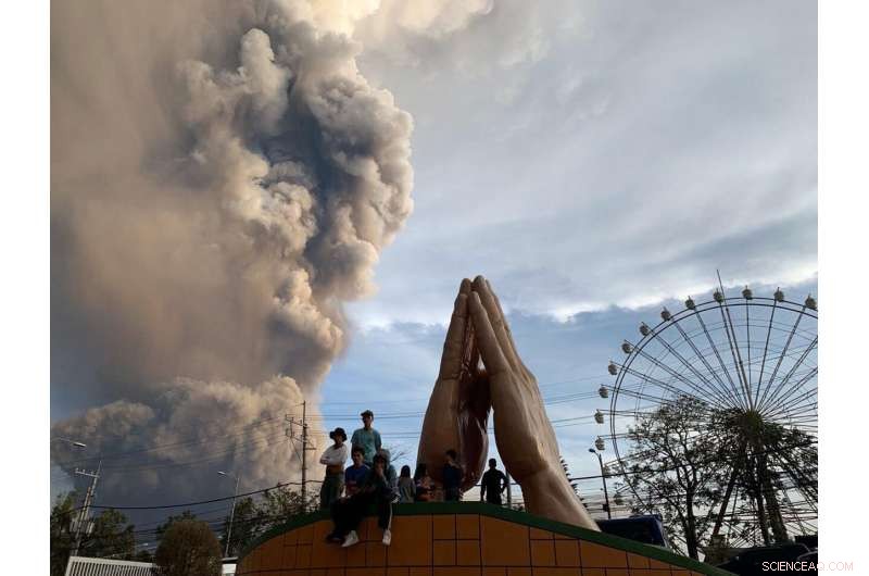 Taal Volcano Erupts Near Manila, Forcing Villagers to Evacuate and Airports to Close