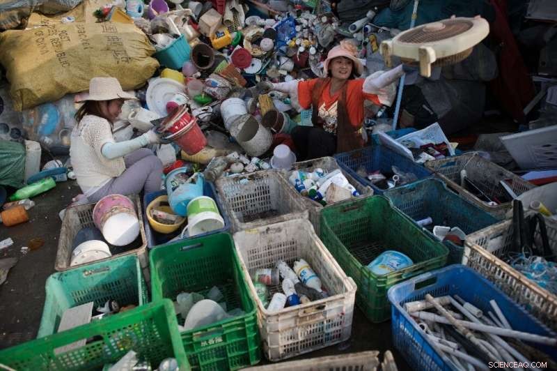 China Bans Takeout Containers, Plastic Bags and Straws to Slash Plastic Waste