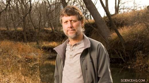 Ecologist Applies Scientific Method to Rank Humanity’s Top Global Threats in New Book