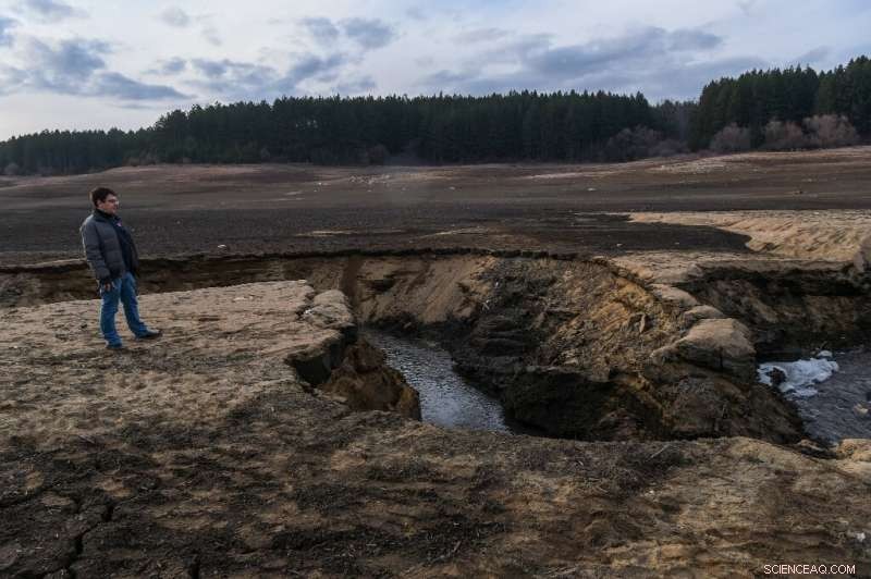 Pernik s Water Crisis: Bulgarians Grow Frustrated by Growing Shortage