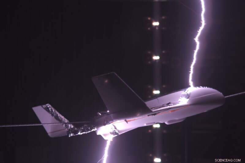 Small Electrical Charges Offer a New Shield Against Lightning Strikes on Aircraft