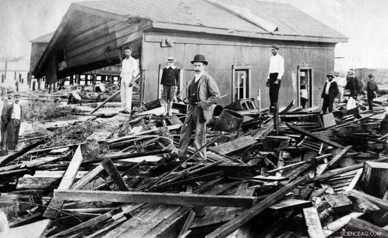 Historical Lessons from the 1896 Atsena Otie Key Hurricane