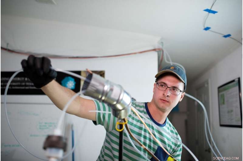 Scientists Discover a New World of Chemistry Inside the Lab