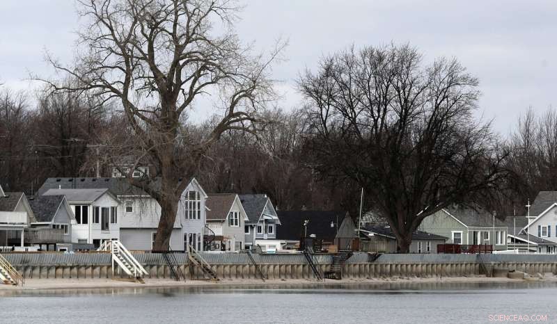Record High Water Levels Flood Great Lakes, Swamping Communities