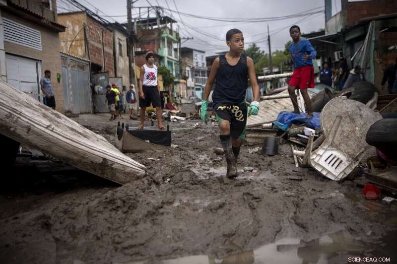 21 Lives Lost as Torrential Rain Causes Devastating Floods in Brazil
