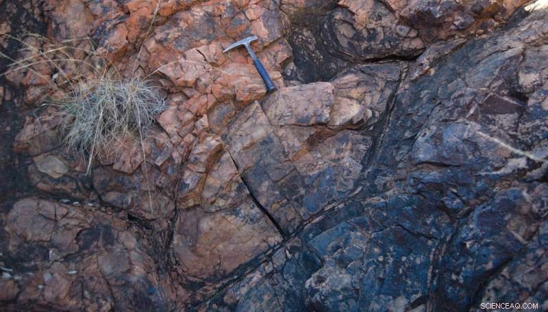 New Study Suggests Early Earth Was a Waterworld