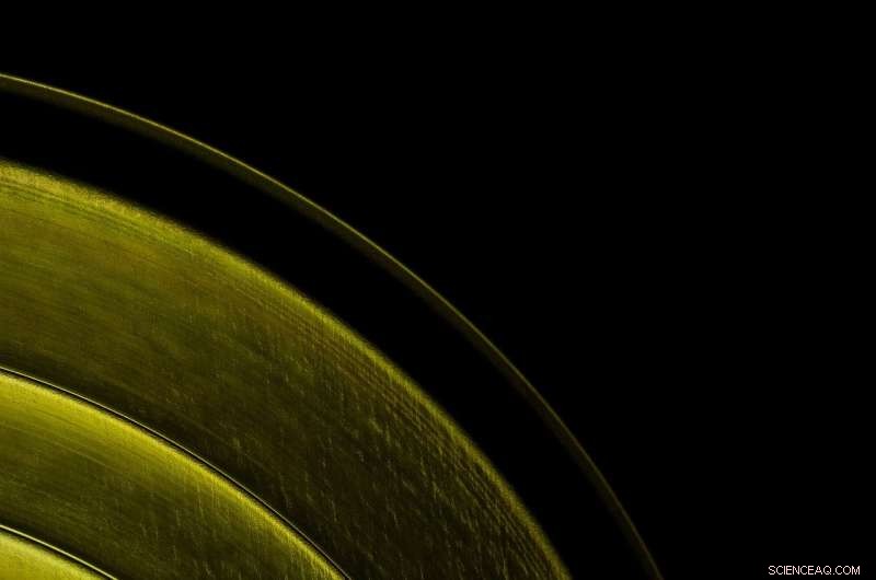 Scientists Debate Earth s Magnetic Field 3.5 Billion Years Ago