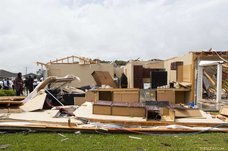 Easter Storms Ravage Southern U.S., Claiming 20 Lives