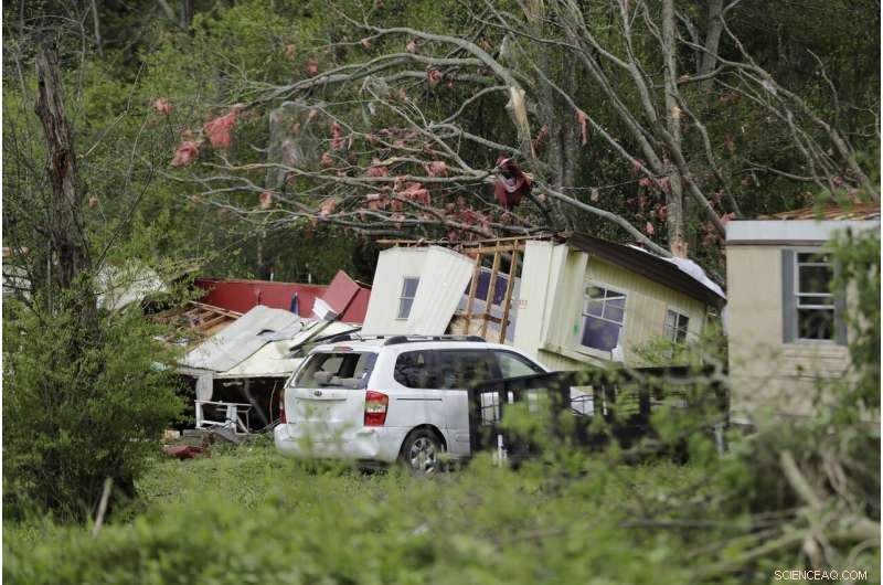 Easter Storms Ravage Southern U.S., Claiming 20 Lives