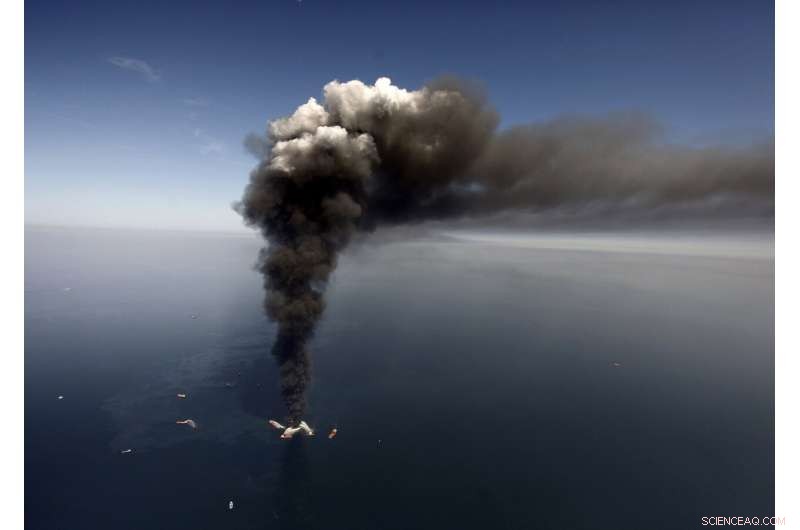 A Decade After BP s Deepwater Horizon Spill: Deeper Drilling, Looser Regulations