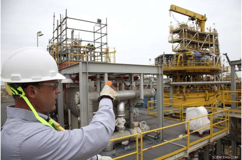 A Decade After BP s Deepwater Horizon Spill: Deeper Drilling, Looser Regulations