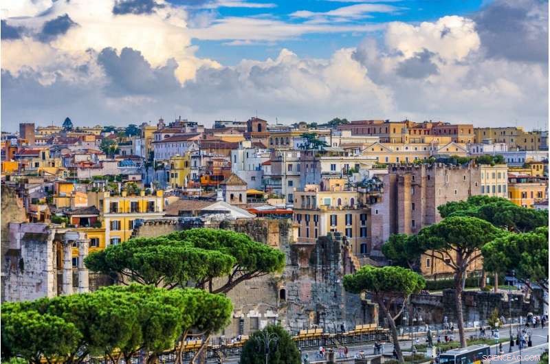 Minor Rome Earthquake Wakes City, No Damage Reported