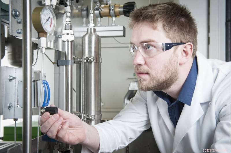 Turn Invasive Seaweed into Biofuel and Fertilizer – A Sustainable, Cost‑Effective Breakthrough