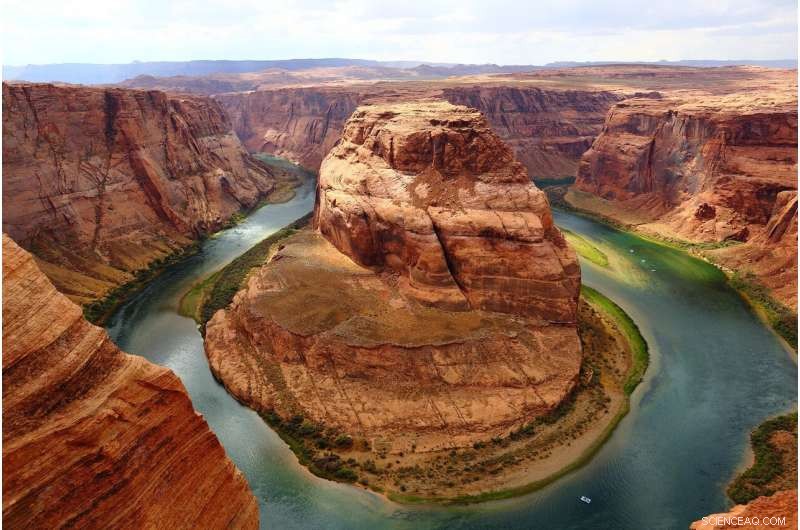 How Food Webs Control Mercury Levels in the Grand Canyon Colorado River