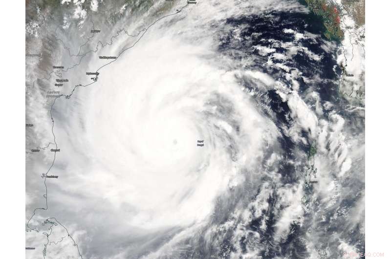 NASA Discovers Dense Rings of Heavy Water Vapor Around Cyclone Amphan’s Eye