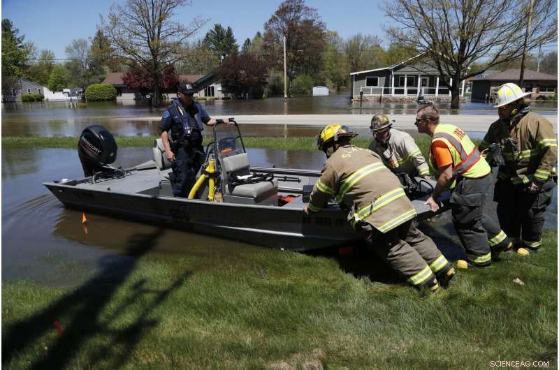 Massive Michigan Flood Forces Thousands to Evacuate, Threatens Superfund Site