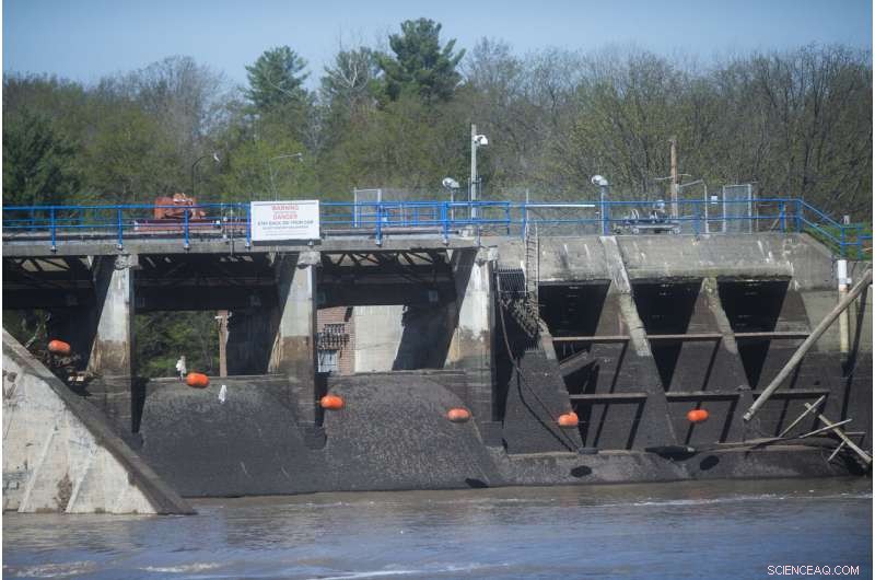 Massive Michigan Flood Forces Thousands to Evacuate, Threatens Superfund Site