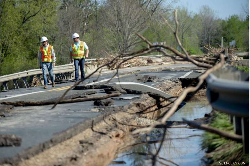 Massive Michigan Flood Forces Thousands to Evacuate, Threatens Superfund Site