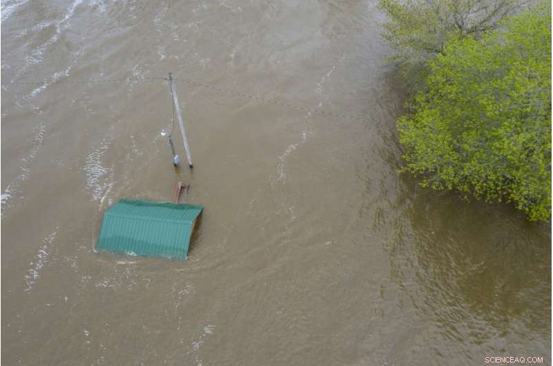 Massive Michigan Flood Forces Thousands to Evacuate, Threatens Superfund Site