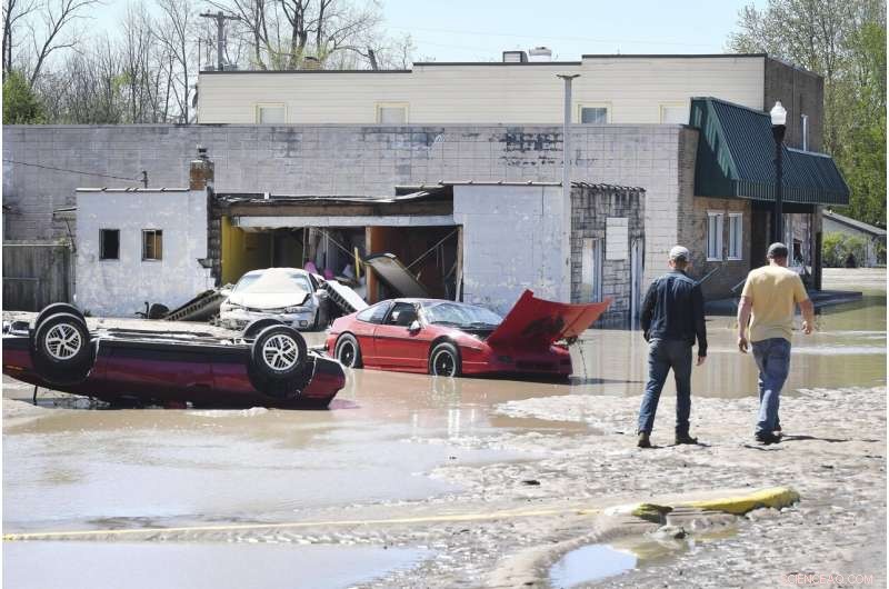 Massive Michigan Flood Forces Thousands to Evacuate, Threatens Superfund Site