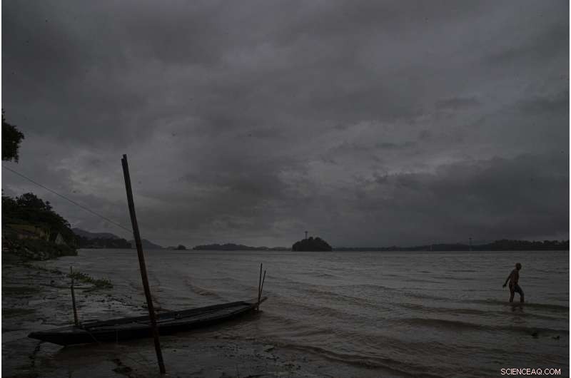 Cyclone Amphan Devastates India and Bangladesh, Causing Massive Damage