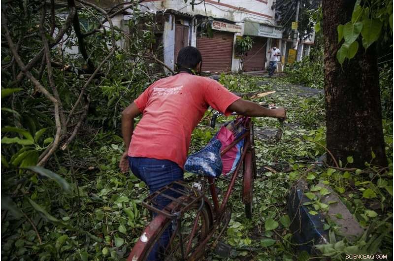 Cyclone Amphan Devastates India and Bangladesh, Causing Massive Damage