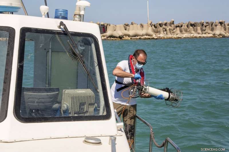 Cleaner Seas in Italy: How Fewer Tourists and Boats Improve Water Quality